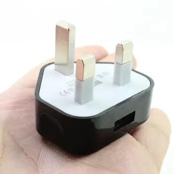 UK Plug 3 Pin konektorom USB Adaptér Nabíjačky sieťovú Zástrčku Sieťovej Zásuvky USB Porty Pre Telefóny, Tablety Spoplatnené Zariadenia Pre Cestovať Domov