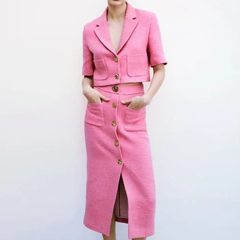 Nové dámske šaty nové tlačidlo dekorácie textúra ružová krátky rukáv oblek s sukne Split Tlačidlo žien oblek