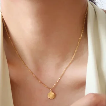 Slniečko ray kolo disk náhrdelník prívesok pre ženy nehrdzavejúcej ocele zlato clavicle elegantná náhrdelník lete minimalistický šperky 2021