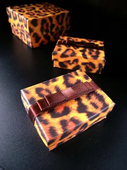 DoreenBeads Šperky Okno Veľkoobchod Žltá Leopard Tlač Náušnice, Prsteň Box Papierovej Darčekovej krabičke Displej 6.5 * 5 * 2.5 cm 1 Kus